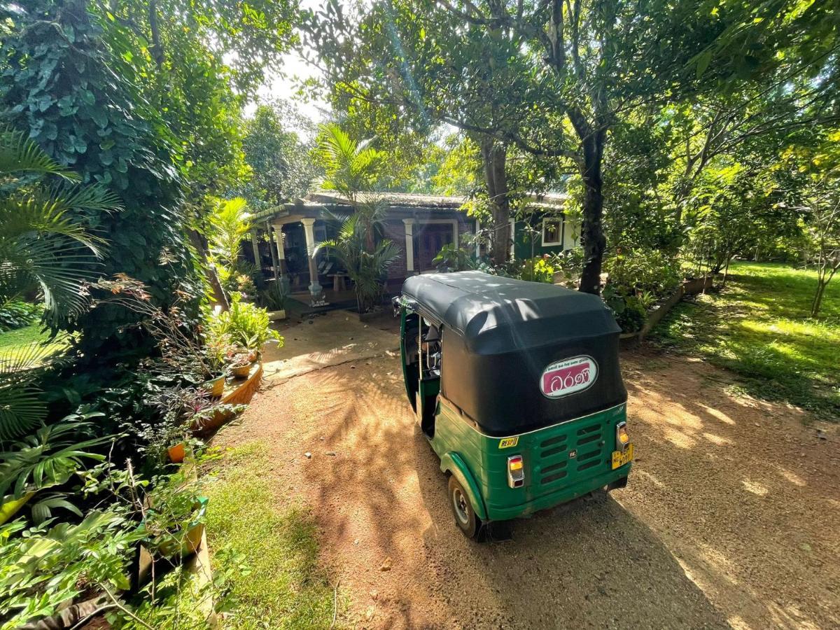 Thilina Homestay Sigiriya Exterior photo